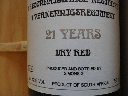 SADF- 1 RECCE 21ST ANNIVERSARY 1993 RED WINE IN ORIGINAL PRESENTATION BOX - 1 BOTTLE MISSING (3546)