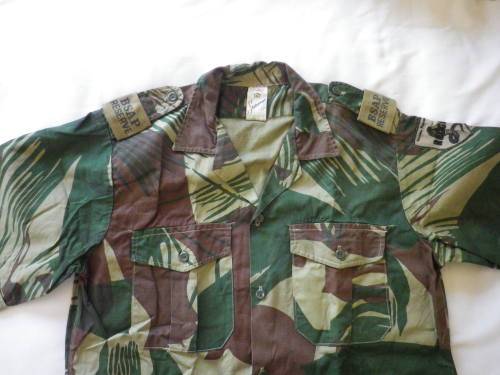 RHODESIAN CAMO S/SLEEVE SHIRT - INCLUDES VERY RARE EMBROIDERED RECCE SHOULDER FLASH SEE BELOW.(3232)