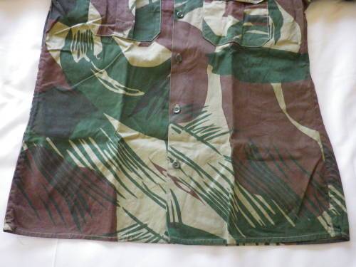 RHODESIAN CAMO S/SLEEVE SHIRT - INCLUDES VERY RARE EMBROIDERED RECCE SHOULDER FLASH SEE BELOW.(3232)