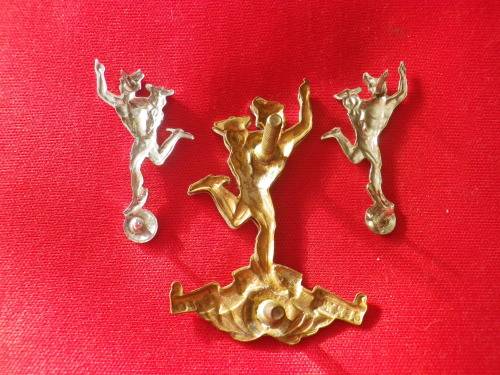 SADF - SA CORPS OF SIGNALS CHROME ON BRASS CAP + FACING PAIR COLLARS   - DINNES 499     (5827)