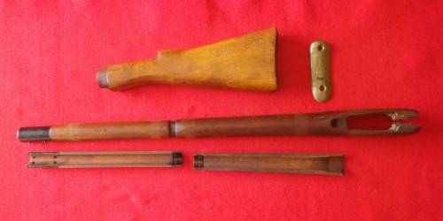 GB - LEE ENFIELD .303 NO 4 RIFLE - FULL SET WOODWORK - INCLUDING BRASS BUTT PLATE - GOOD CONDITION