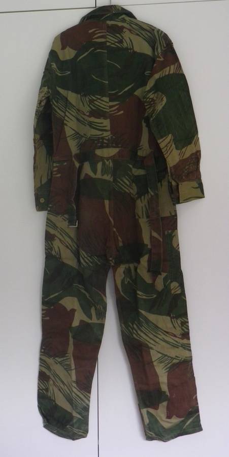 RHODESIAN CAMMO ONE PIECE MECHANICS OVERALL - AS NEW - MADE TRAKO - SIZE 6 - RARE SEE BELOW (4484)