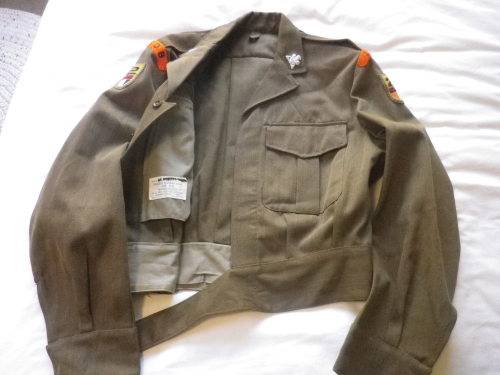 SADF- 1960'S KHAKI BUNNY JACKET + TROUSERS+ LS SHIRT + TIE - BADGED TO 1SSB + 2 SAI           (4589)