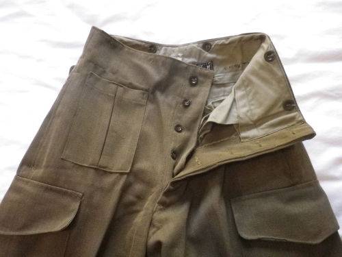 SADF- 1960'S KHAKI BUNNY JACKET + TROUSERS+ LS SHIRT + TIE - BADGED TO 1SSB + 2 SAI           (4589)