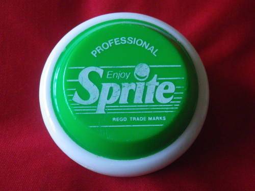 SPRITE YOYO  "THE PROFESSIONAL "   NO STRING - 2 SIDES SEEM TO "WOBBLE"      (2639)