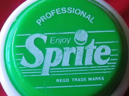 SPRITE YOYO  "THE PROFESSIONAL "   NO STRING - 2 SIDES SEEM TO "WOBBLE"      (2639)