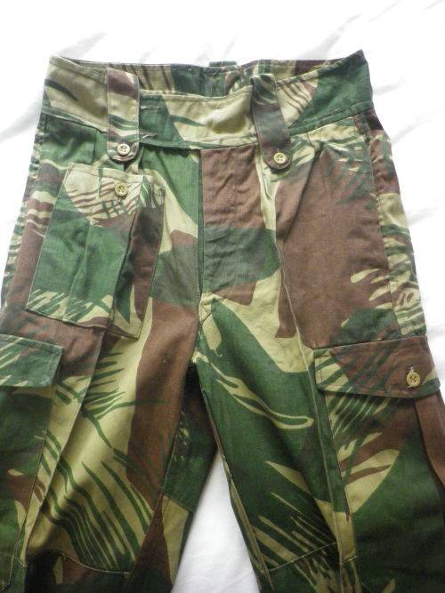 RHODESIAN ARMY - CAMMO COMBAT TROUSERS - SIZE 2 - GOOD CONDITION     (7725)