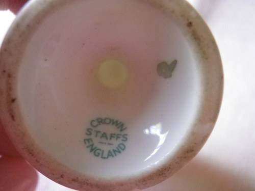 4 SMALLPRETTY  PORCELAIN ITEMS - NOTE 1 CHIP ON FLOWER OF LID OF THE BOX...OTHERS IN GOOD CONDITION