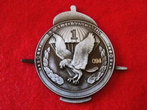 1 PARA BATTALION - MEDALLION COMMEMORATING BATTLE OF CASSINGA  - NO 94 -  IN ORIGINAL BOX (6503)