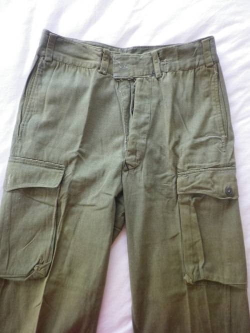 RHODESIAN WAR PICK UP -EX ZIPRA KHAKI SHIRT + TROUSERS - POOR CONDITION, MOST BUTTONS MISSING (4084)