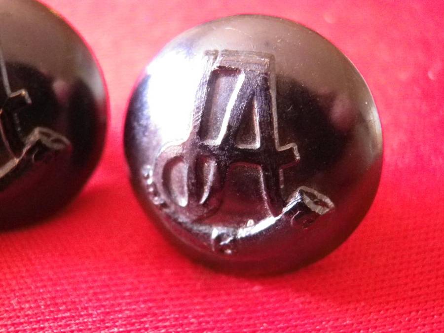 RHODESIA - INTERNAL AFFAIRS  6 X BLACK ANODISED TUNIC BUTTONS - MADE REUTELER OD`s 19/15mm  (8538)
