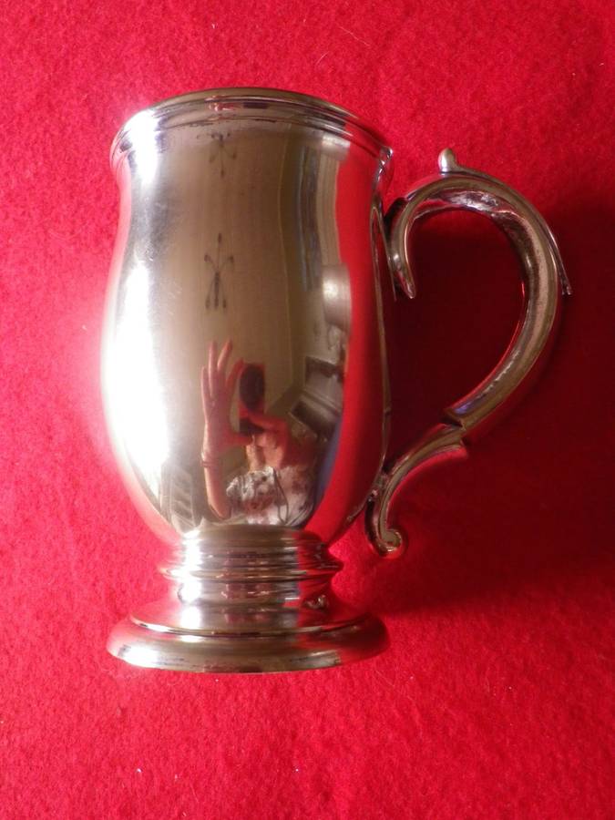 ROYAL RHODESIA REGT. SILVER PLATED MUG, PRESENTED TO CAPT. JH COLE 1963     (8592)