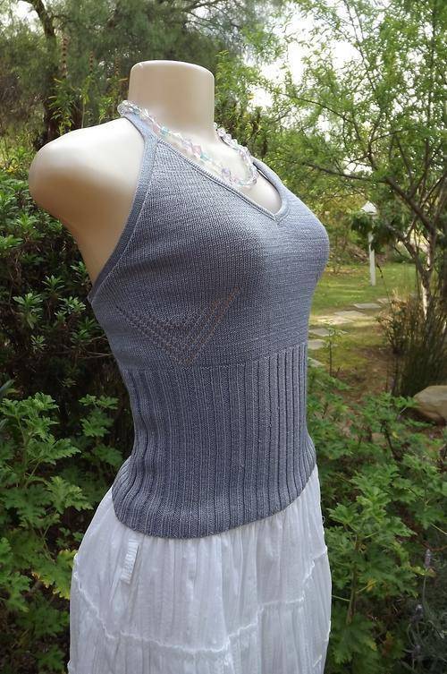 Sexy Lilac Acrylic Knit Halter Neck Top / Size 32/8
