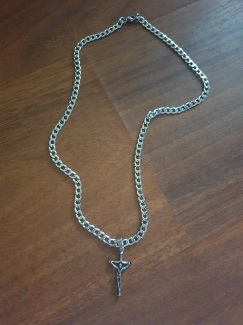 Stainless steel chain with stainless steel Jesus on the crucifix cross pendant