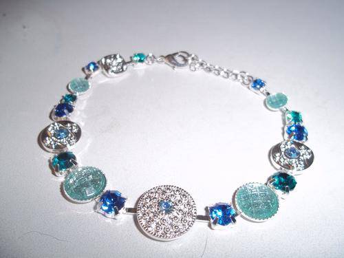 Stunning bling bracelet with blue & aqua stones & diamantes
