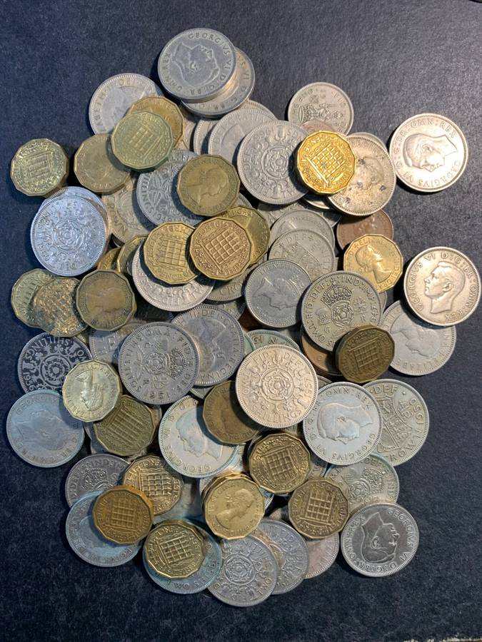 Collection of 100 British coins