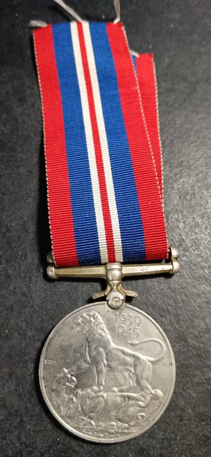 Full Size World War Two Service Medal: Butcher