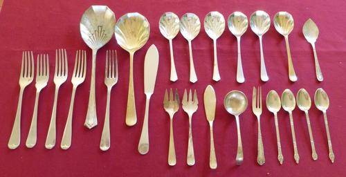 Collection of cutlery