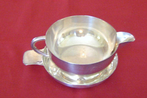 Hotelware silver plated sauce jug and tray