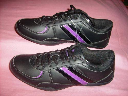 100% ORIGINAL PRO ACTION SNEAKERS-SIZE 5