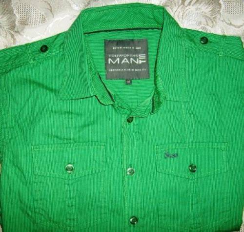 TRUWORTHS MAN LONG SLEEVE SHIRT. SIZE M.