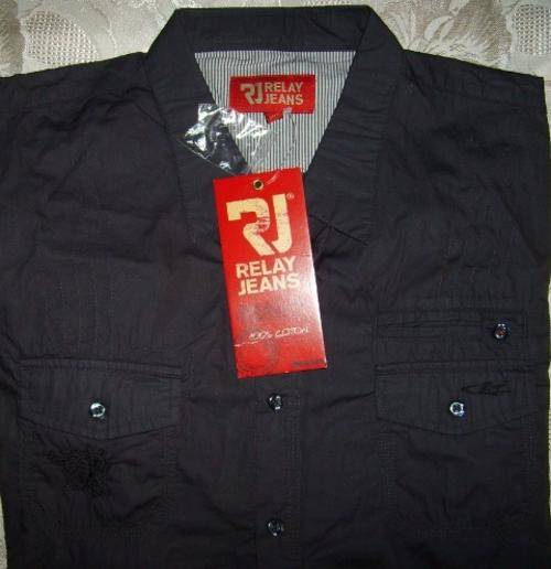 MARKHAMS SHORT SLEEVE SHIRT. SIZE XL.