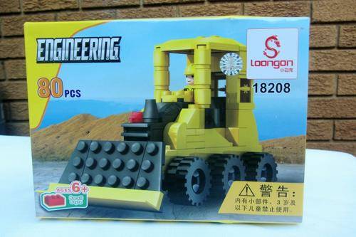 ENGINEERING BUILDER IN BULLDOZER LEGO SET