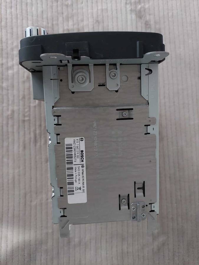VolksWagen RCD510 Premium 8