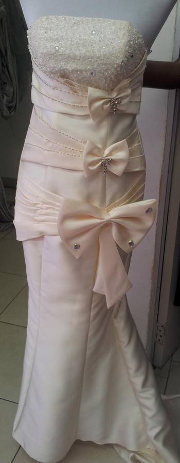 Ivory formal Dress Size 6.