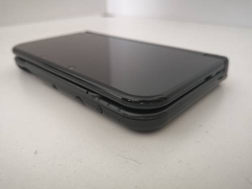 Nintendo New 3DS XL (Grey) with Protective Cover
