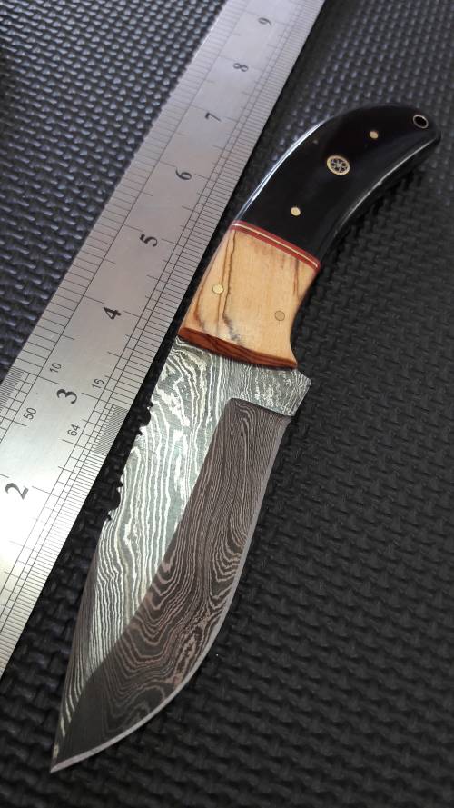 HAND MADE DAMASCUS steel knife, a must for any knife collector, AWESOME Gift,Leather Sheath incl