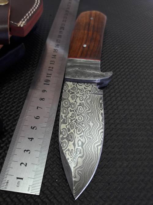 DAMASCUS Hand Made Knife, NEW Design, a MUST for any knife collector.