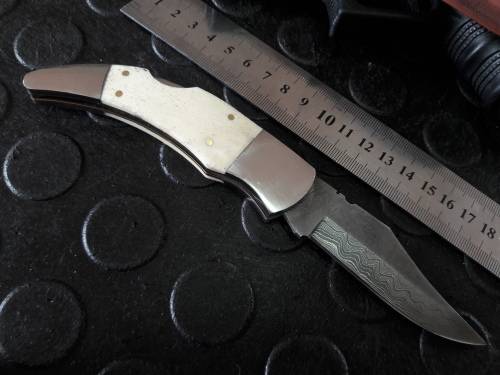 Handmade DAMASCUS  Folding Knife. Please study pictures for detail. Crazy R1 start, No reserve.