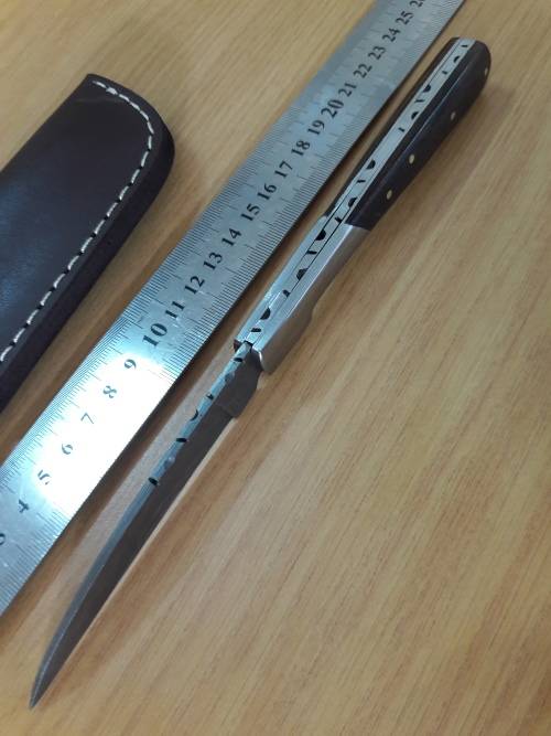 Handmade DAMASCUS  Folding Knife with wooden handle scales, Crazy R1 start, No reserve.