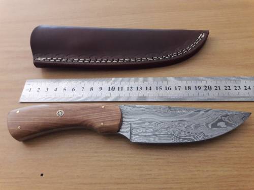 Handmade DAMASCUS Steel Hunting Knife, Wooden handle Scales. NEW DESIGN !!!!!!!