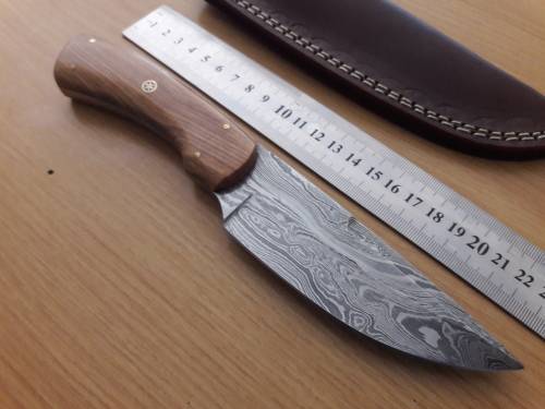 Handmade DAMASCUS Steel Hunting Knife, Wooden handle Scales. NEW DESIGN !!!!!!!