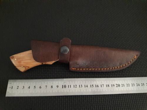 Handmade DAMASCUS Steel Hunting Knife with Wooden handle scales. NEW DESIGN !!!!!