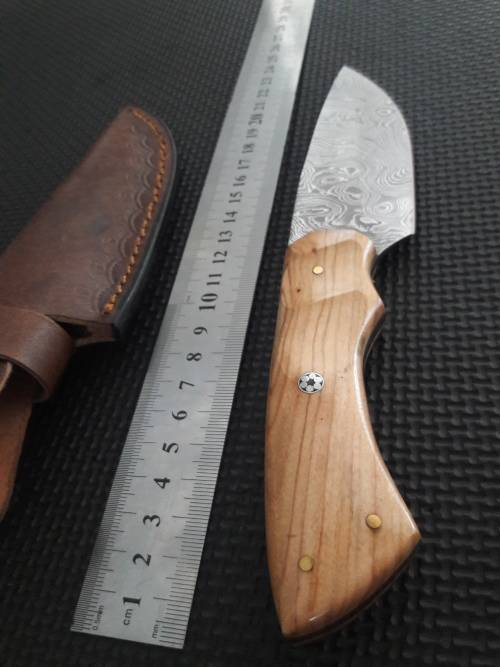 Handmade DAMASCUS Steel Hunting Knife with Wooden handle scales. NEW DESIGN !!!!!