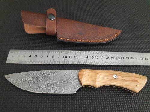 Handmade DAMASCUS Steel Hunting Knife with Wooden handle scales. NEW DESIGN !!!!!