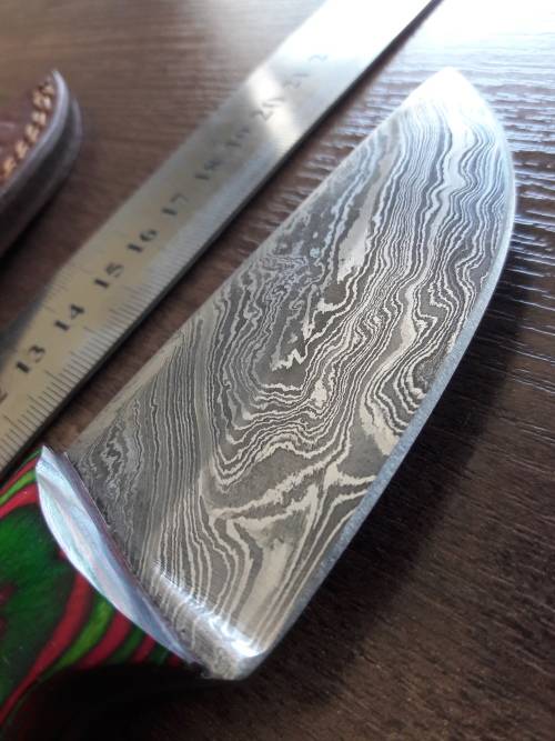 Handmade DAMASCUS Steel Hunting Knife with Wooden handle scales.FULL TANG !!!!!!