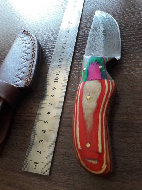 Handmade DAMASCUS Steel Hunting Knife with Wooden handle scales.FULL TANG !!!!!!