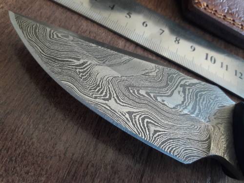 Handmade DAMASCUS Steel Hunting Knife with Wooden handle scales.FULL TANG !!!!!!