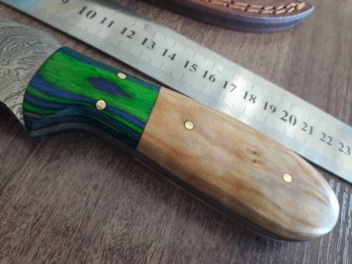 Handmade DAMASCUS Steel Hunting Knife with Wooden handle scales.FULL TANG !!!!!!