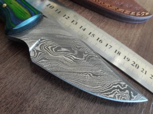 Handmade DAMASCUS Steel Hunting Knife with Wooden handle scales.FULL TANG !!!!!!