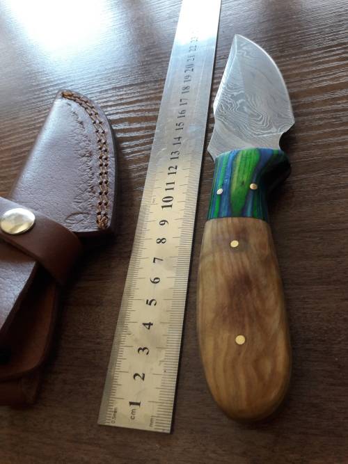 Handmade DAMASCUS Steel Hunting Knife with Wooden handle scales.FULL TANG !!!!!!