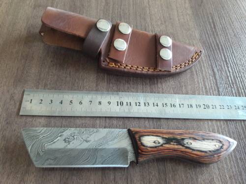 Handmade DAMASCUS Steel Hunting Knife with Wooden handle scales.FULL TANG !!!!!!