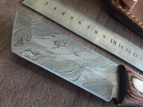 Handmade DAMASCUS Steel Hunting Knife with Wooden handle scales.FULL TANG !!!!!!