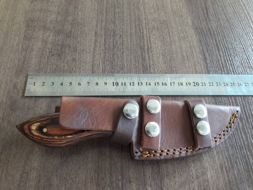 Handmade DAMASCUS Steel Hunting Knife with Wooden handle scales.FULL TANG !!!!!!