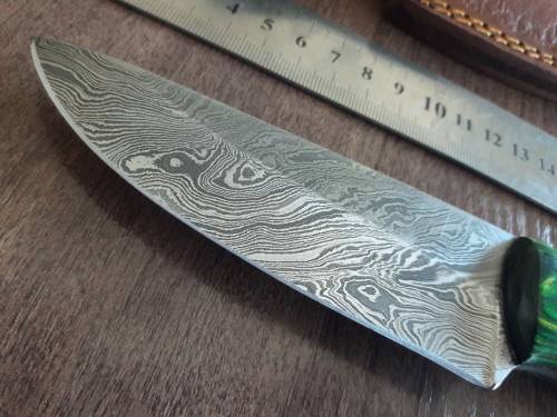 Handmade DAMASCUS Steel Hunting Knife with Wooden handle scales.FULL TANG !!!!!!
