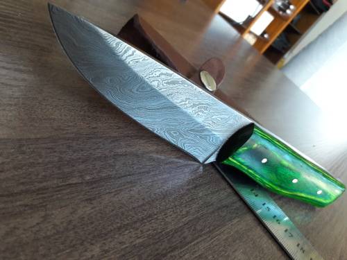 Handmade DAMASCUS Steel Hunting Knife with Wooden handle scales.FULL TANG !!!!!!